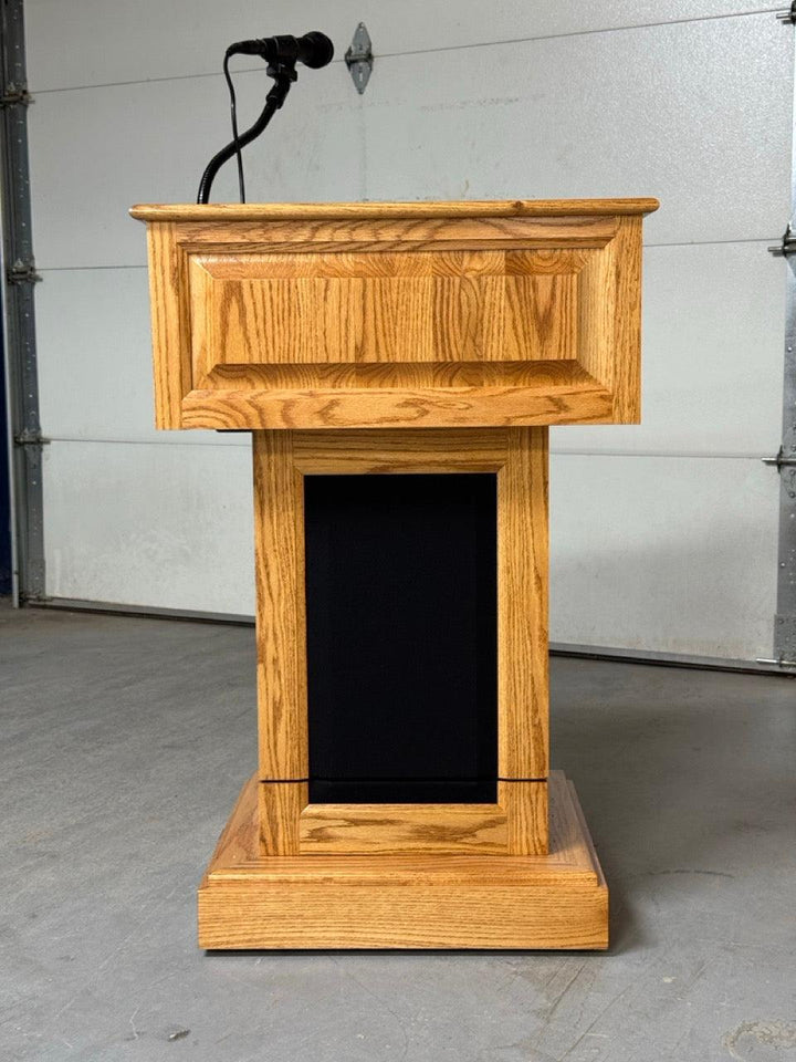 Electric Height-Adjustable Podium with Built-In Sound System: Counselor Evolution Lift [CLR235-EV-L]