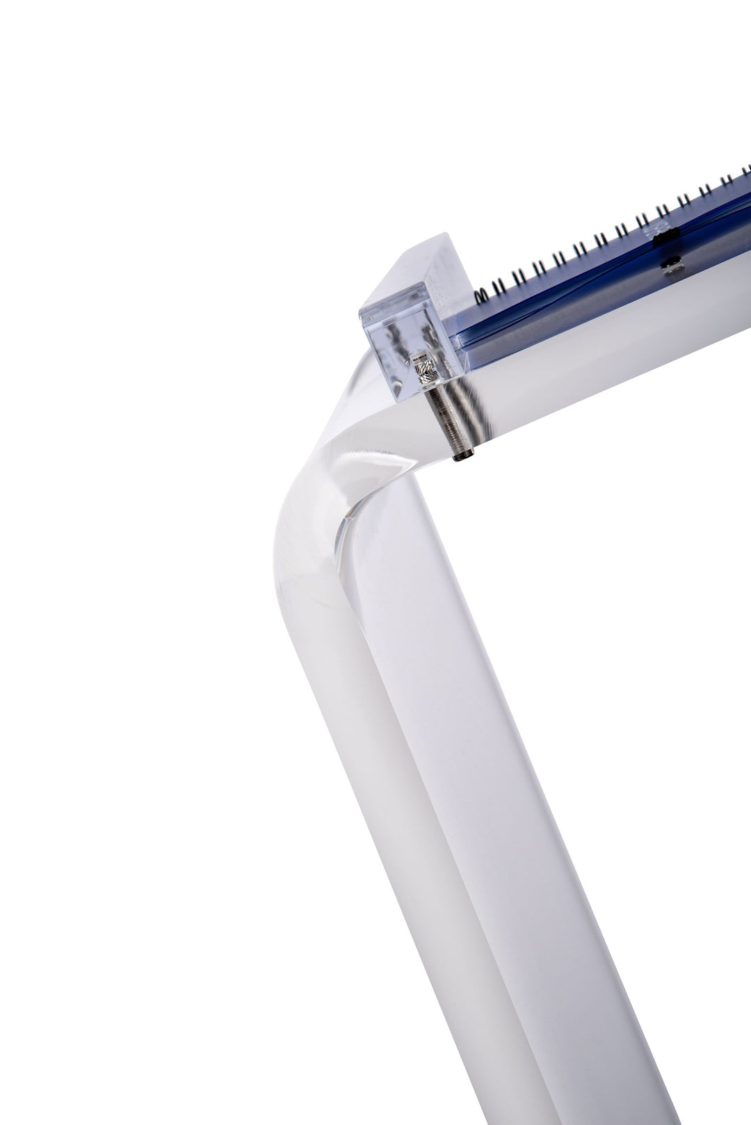 Plateau Clear Acrylic Lectern with Z-Shaped Profile, top joint detail